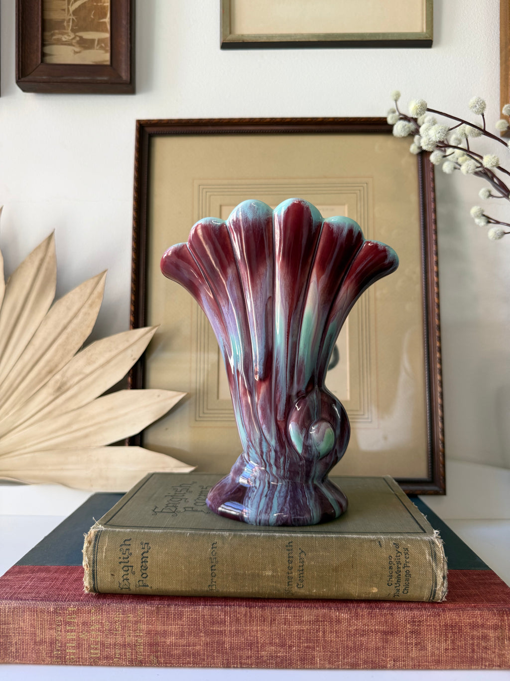 Vintage Red Wing Pottery No. 892 Fan Vase
