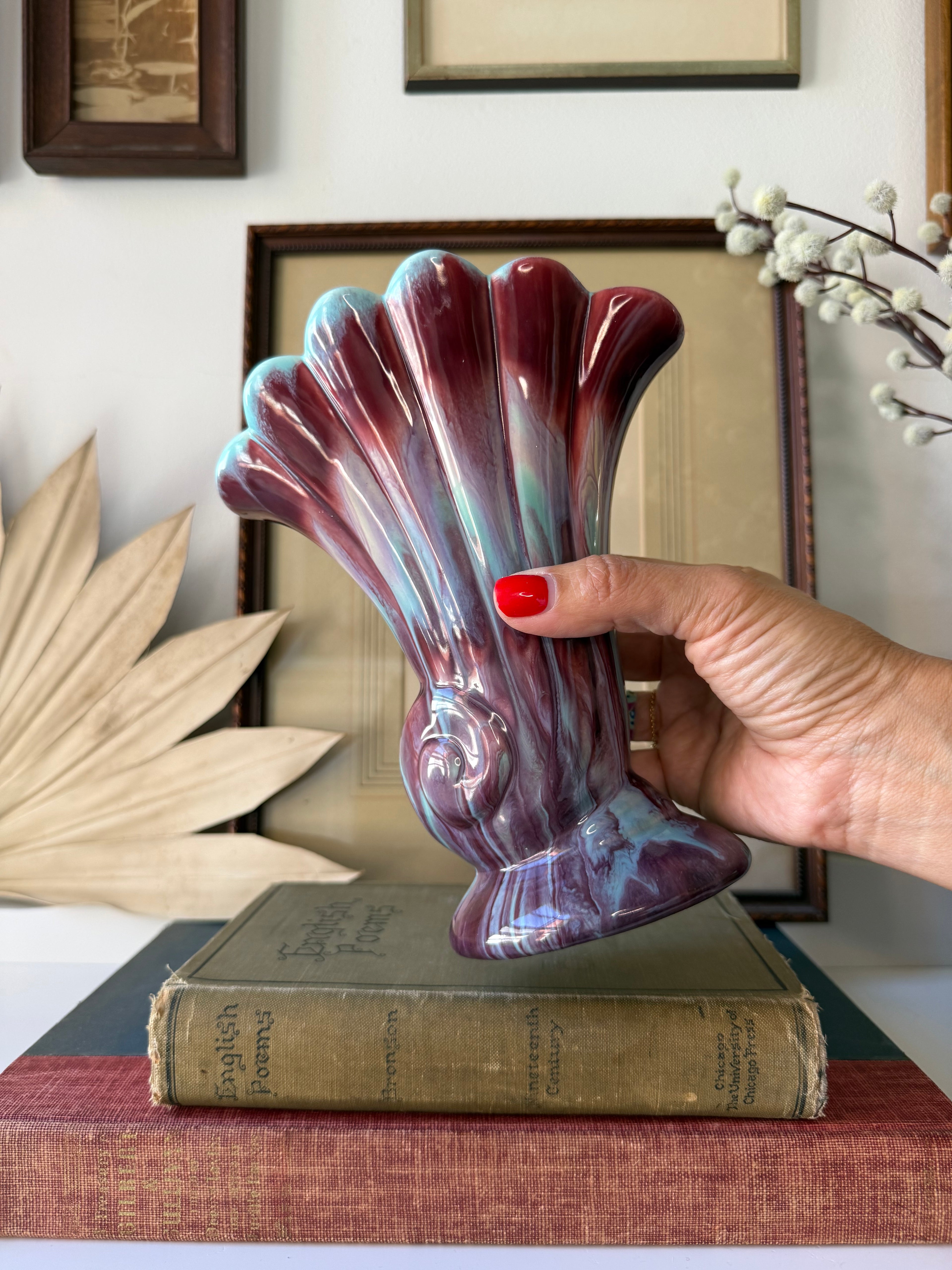 Vintage Red Wing Pottery No. 892 Fan Vase
