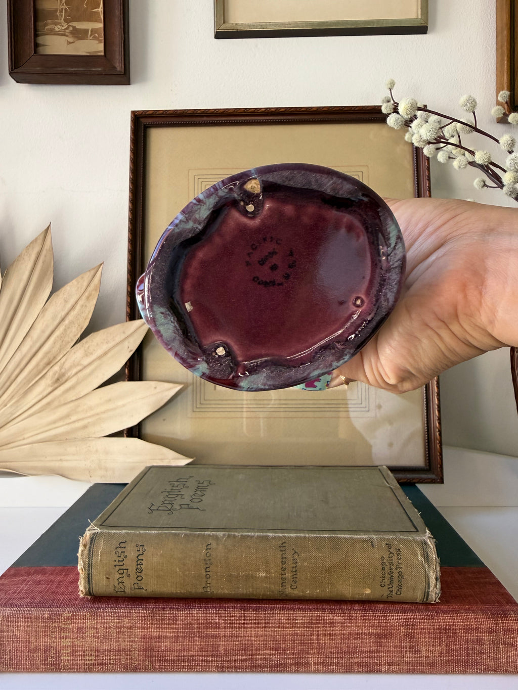 Vintage Red Wing Pottery No. 892 Fan Vase