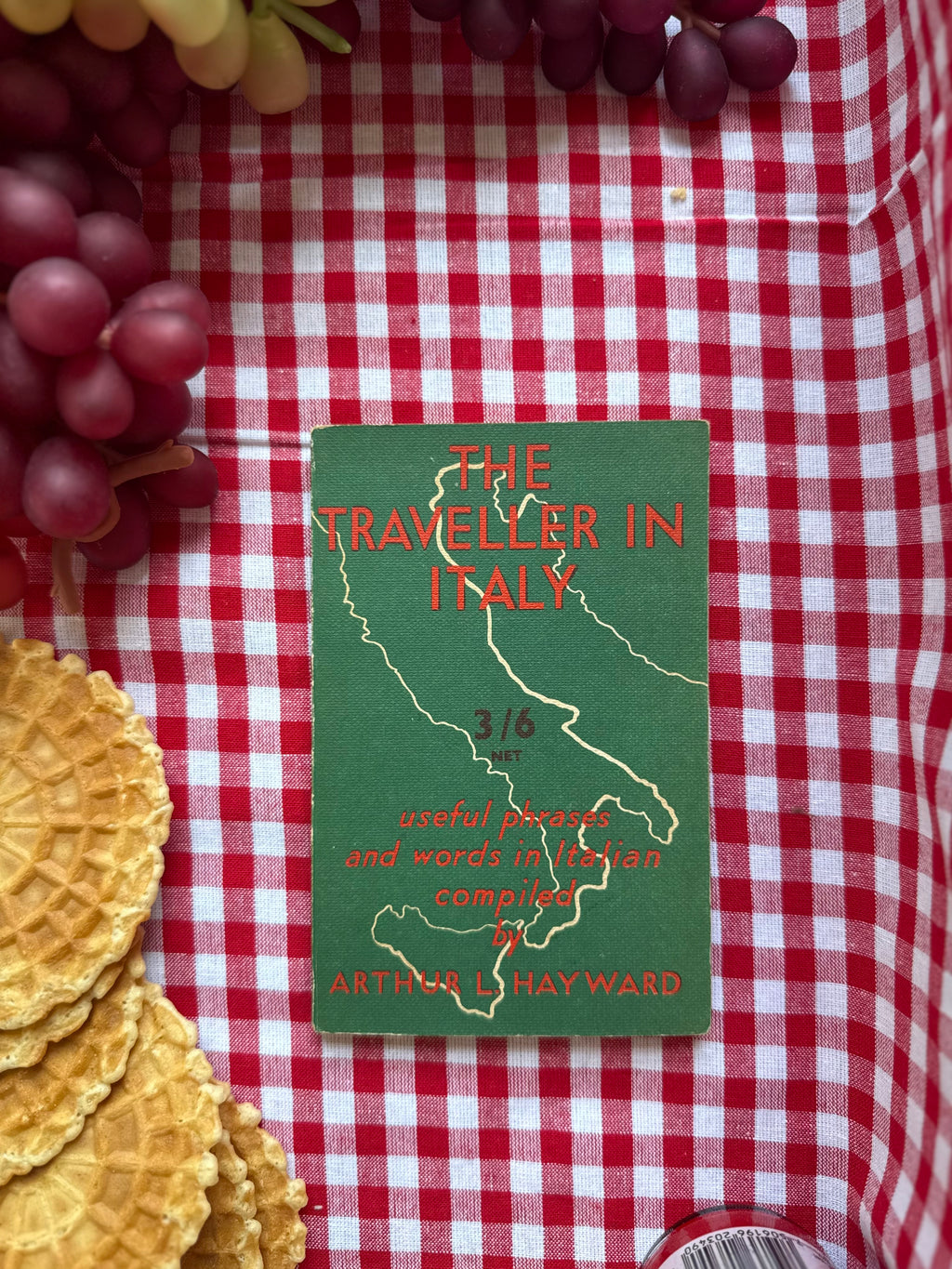 Vintage 1960 “The Traveller in Italy” Italian Phrase Book by Arthur L. Hayward