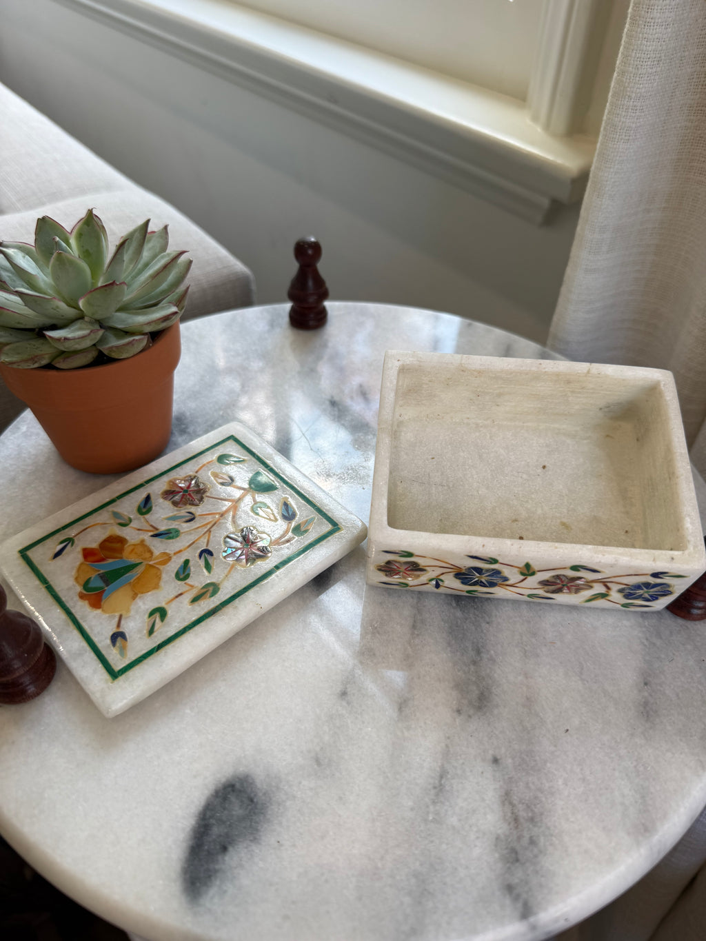 Vintage Indian Marble Inlay Jewelry Box with Mother-of-Pearl Floral Design
