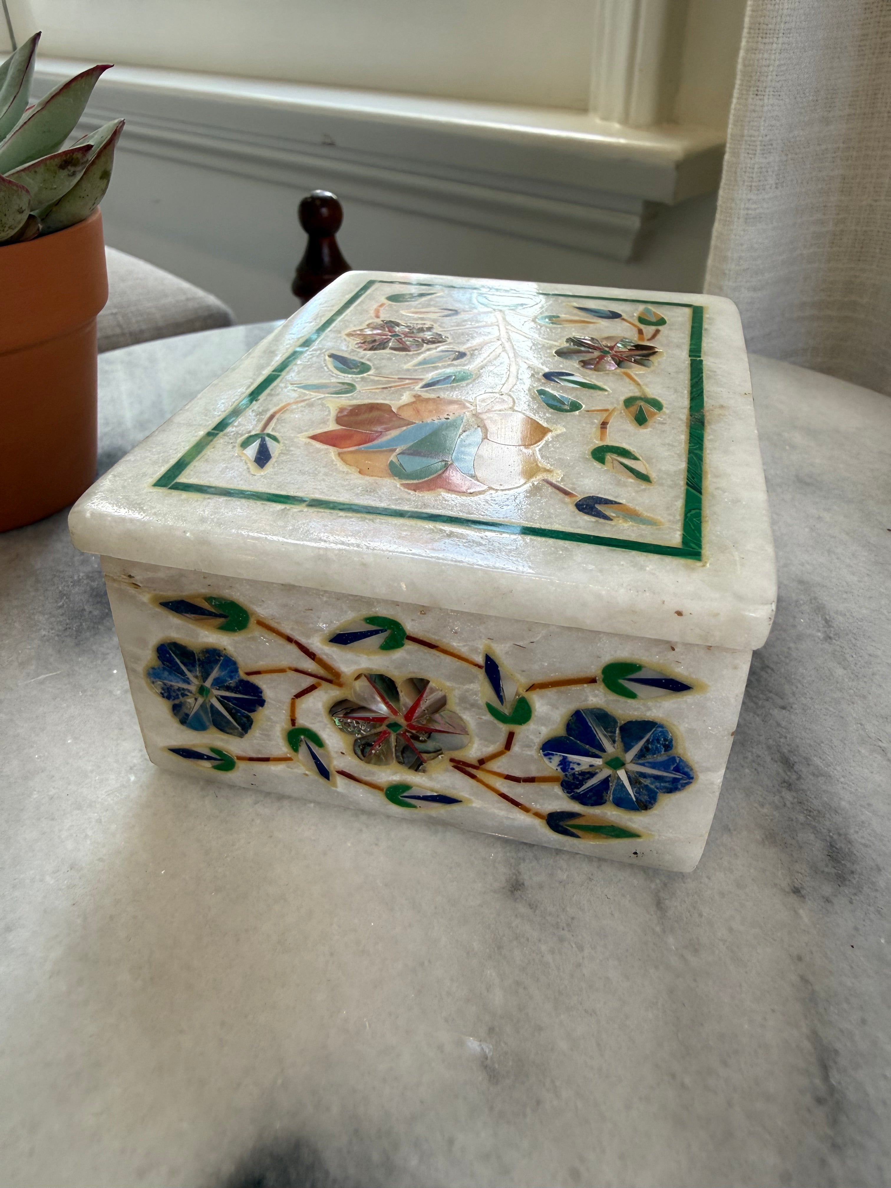 Vintage Indian Marble Inlay Jewelry Box with Mother-of-Pearl Floral Design