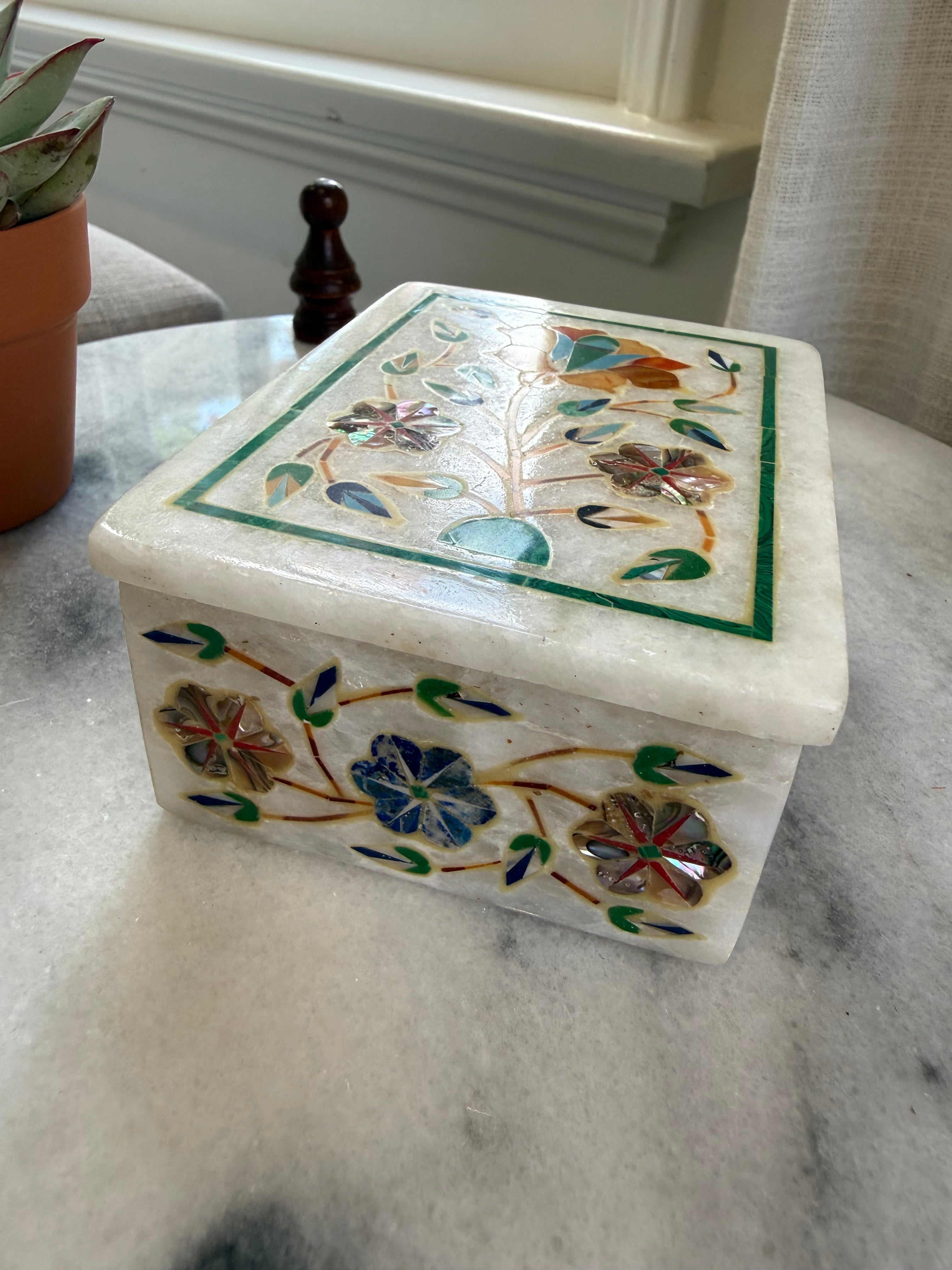 Vintage Indian Marble Inlay Jewelry Box with Mother-of-Pearl Floral Design