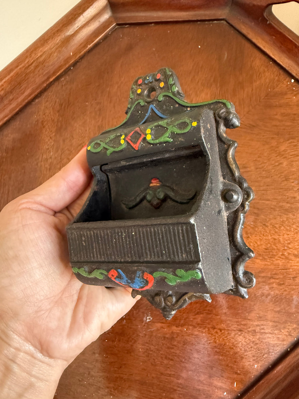 Vintage Wilton Ornate Cast Iron Wall Match Holder