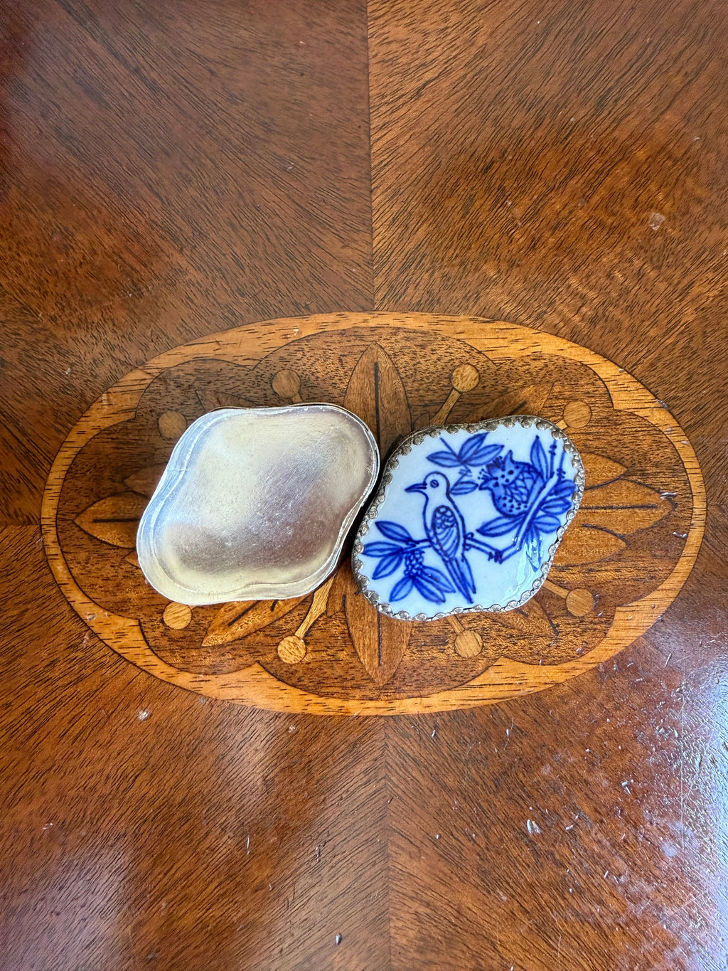 Vintage Chinese Blue & White Porcelain Shard Trinket Box