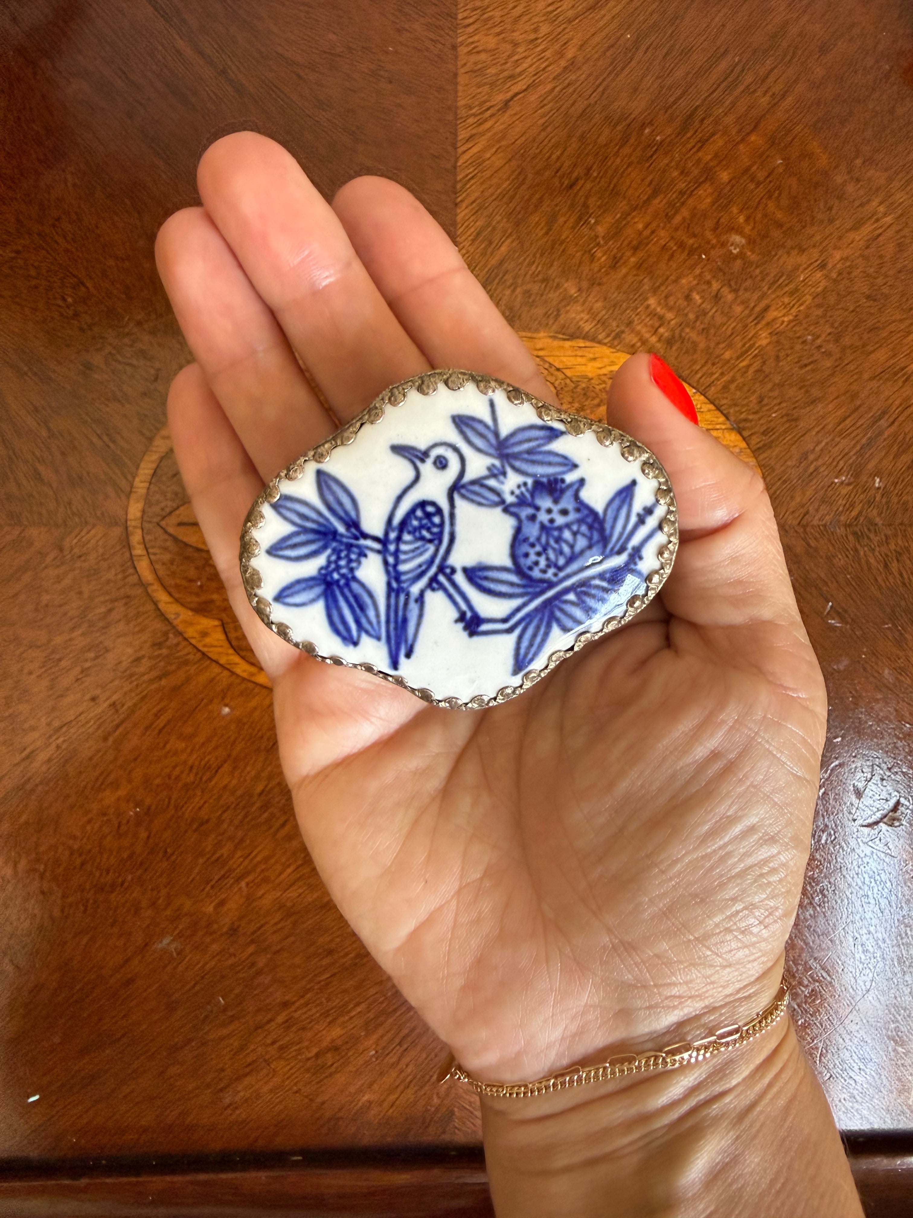 Vintage Chinese Blue & White Porcelain Shard Trinket Box