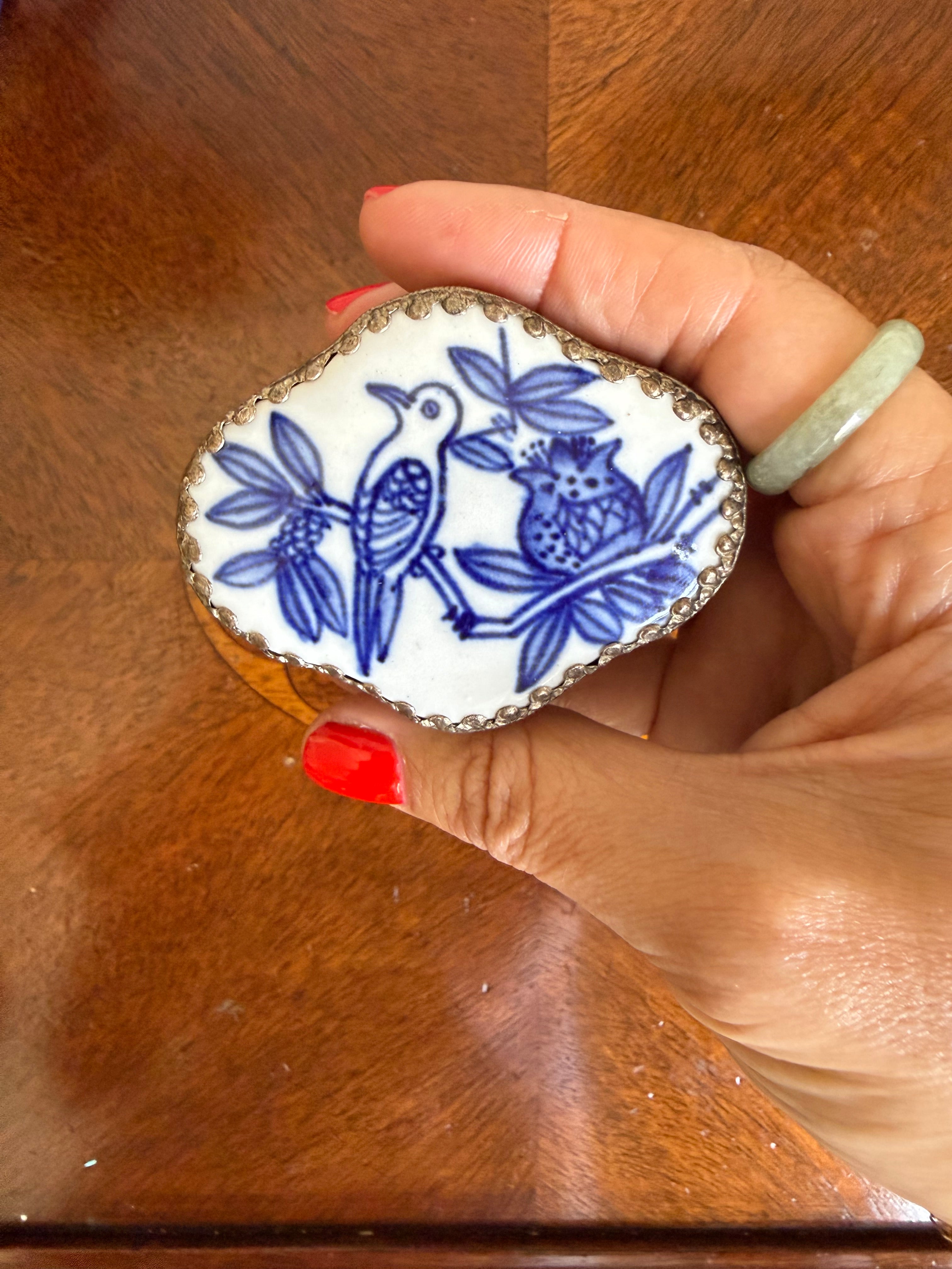 Vintage Chinese Blue & White Porcelain Shard Trinket Box